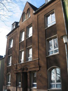 Hausansicht Schicke 2,5 Zimmer K,D,B in Bochum-Werne in ruhiger Seitenstrasse